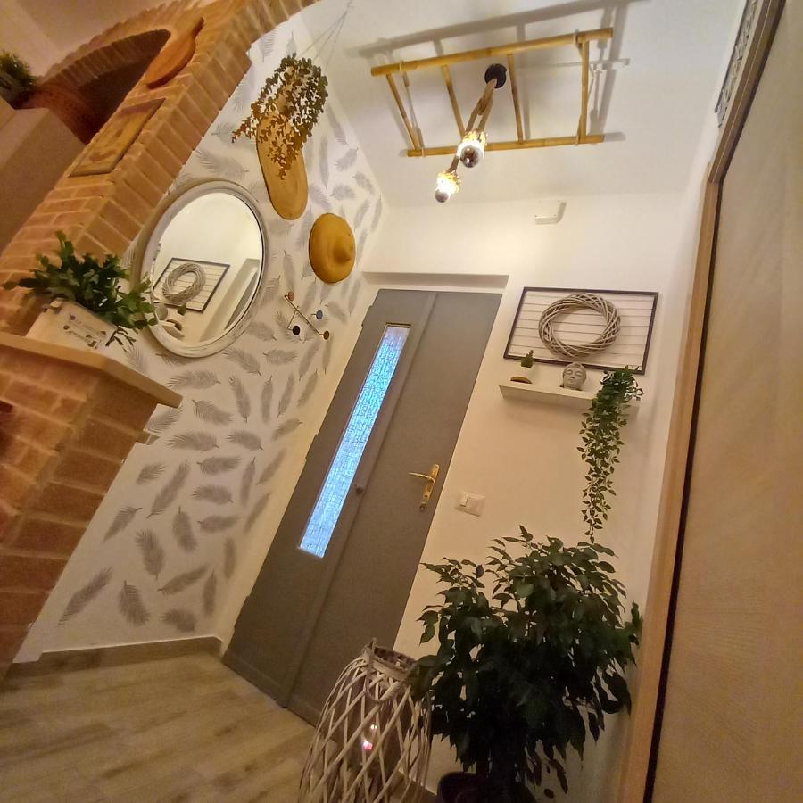 Appartement Casa Fiorita 22 Porto Ceresio Extérieur photo
