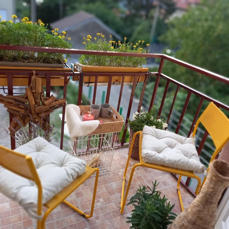 Appartement Casa Fiorita 22 Porto Ceresio Extérieur photo